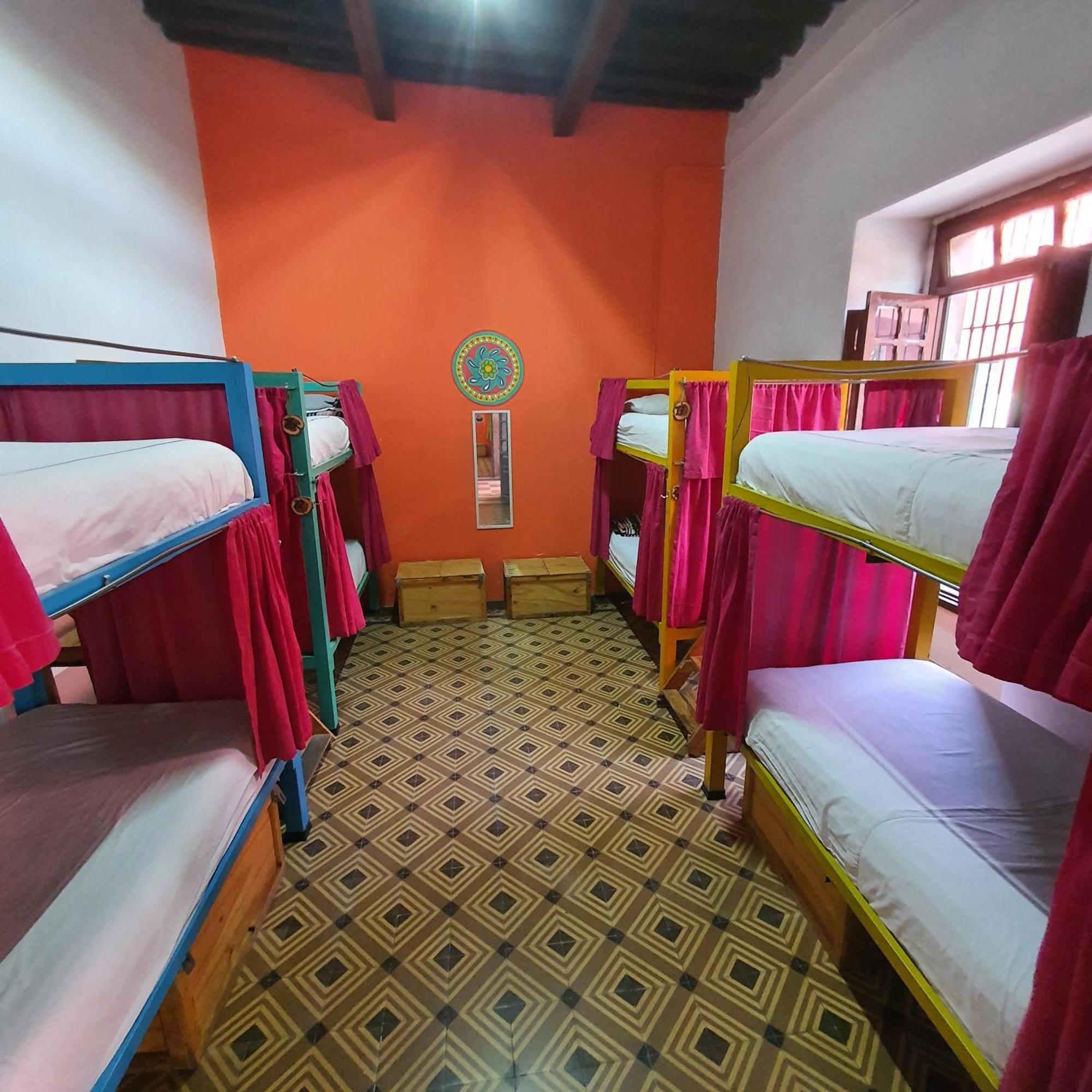 Sukha Hostel San Luis 圣路易斯波托西 客房 照片