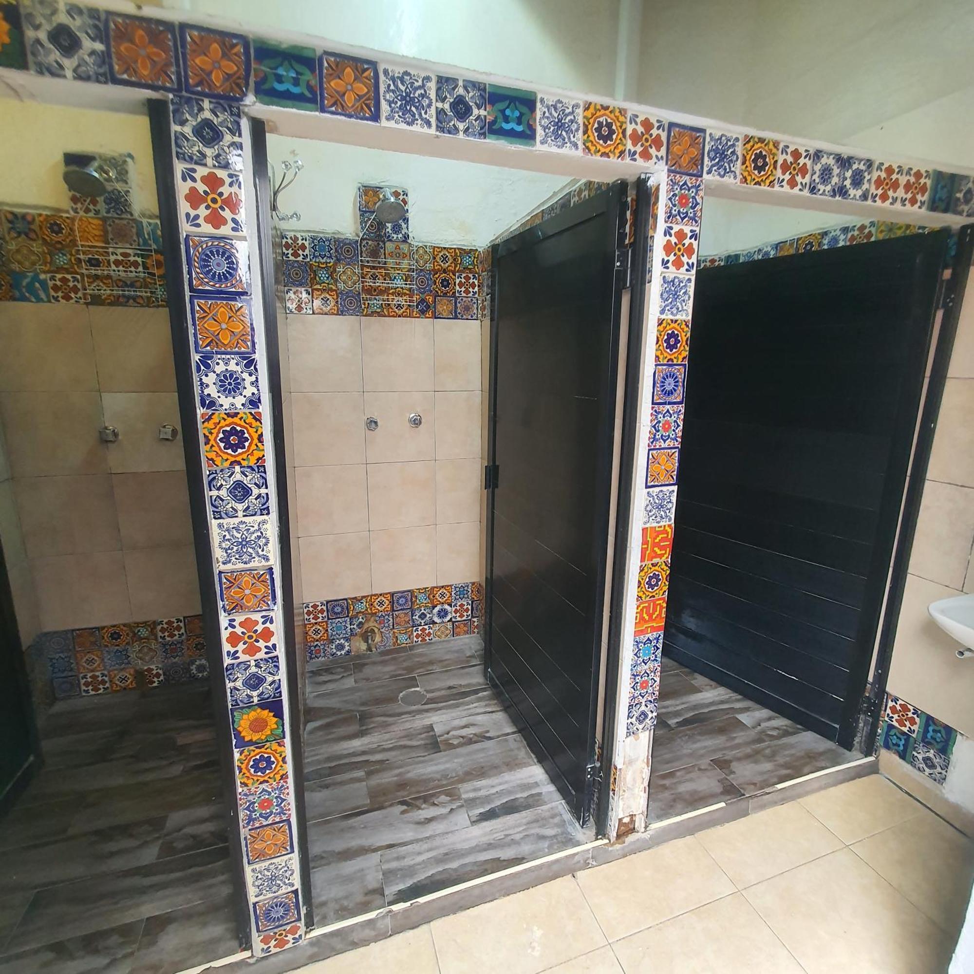 Sukha Hostel San Luis 圣路易斯波托西 客房 照片